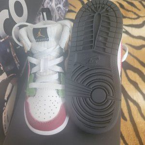 Jordan 1 Mid SE